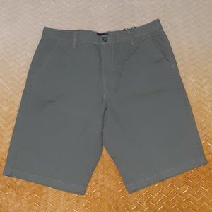 Men's Parc 81 Flat Front Sage Color Shorts Size 34W NWT-$48.00.